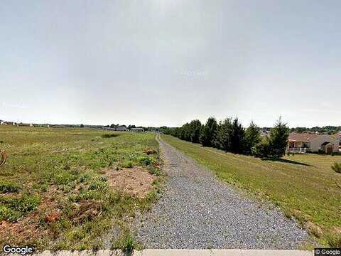 Village, NEWMANSTOWN, PA 17073