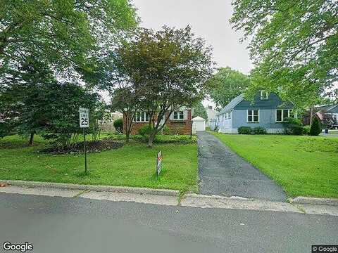Pleasant, GLENSIDE, PA 19038