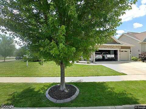 Millies, WAUNAKEE, WI 53597