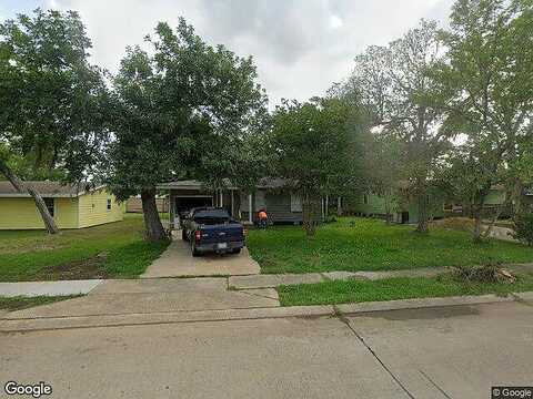 Center Way, LAKE JACKSON, TX 77566