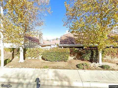 Rubi, SAN JACINTO, CA 92583