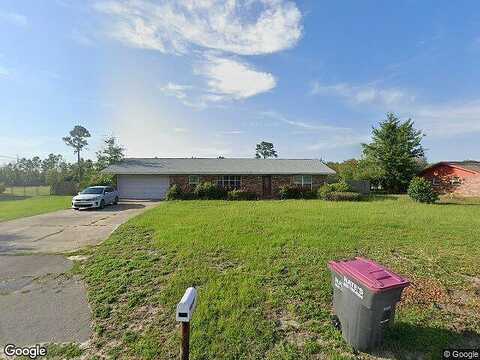 Lilly, PANAMA CITY, FL 32404