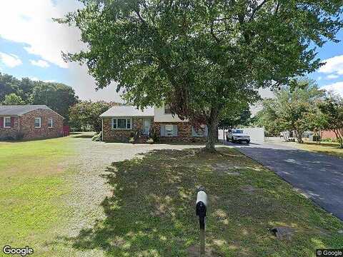 Tammy, MECHANICSVILLE, VA 23111
