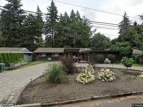 129Th, BELLEVUE, WA 98005