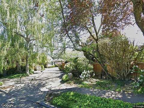 45Th, SEATTLE, WA 98105