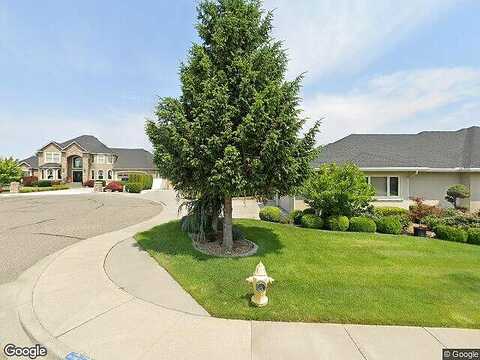 18Th, KENNEWICK, WA 99338