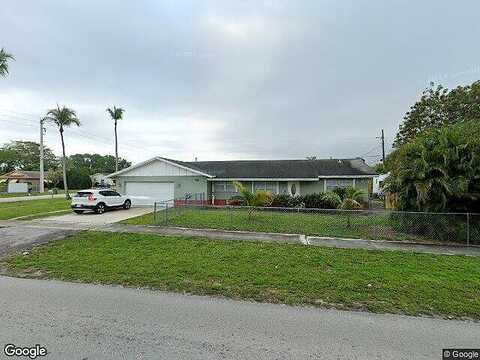 Davis, PALM SPRINGS, FL 33461