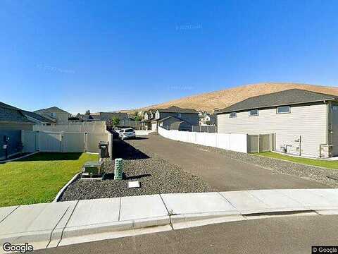 Curtis, WEST RICHLAND, WA 99353