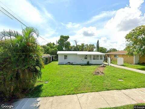 Marvaez, FORT MYERS, FL 33901