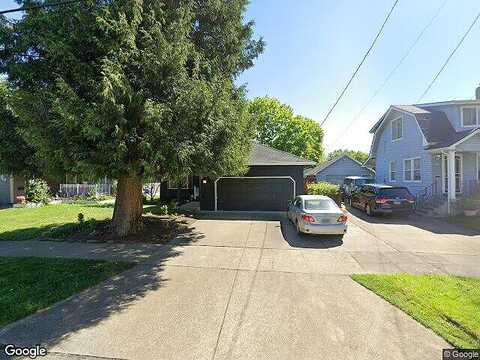 Russet, PORTLAND, OR 97217