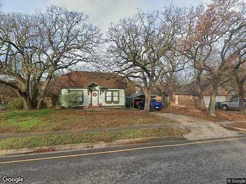 Locust, DENTON, TX 76209