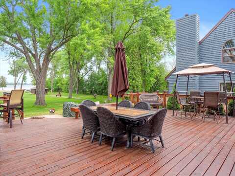 Sandy Point, WATERFORD, WI 53185