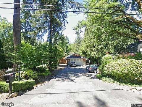 Kelok, LAKE OSWEGO, OR 97034