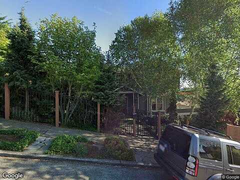 Bertona, SEATTLE, WA 98119