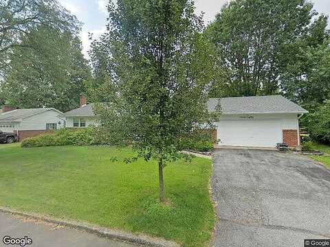 Oak, MACUNGIE, PA 18062