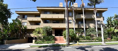 S Oak Knoll Ave, Pasadena, CA 91101