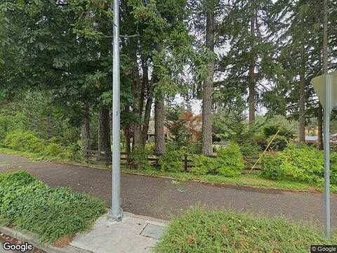 Noll, POULSBO, WA 98370