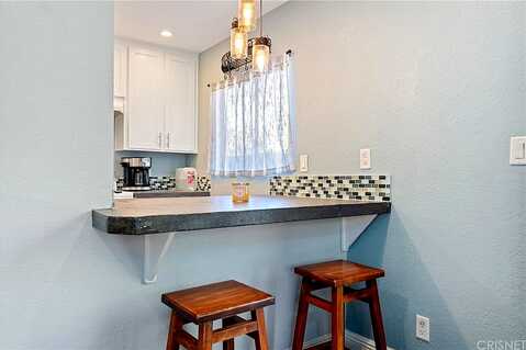 Tampa Ave, Porter Ranch, CA 91326