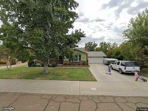 Oak Park, VISALIA, CA 93277