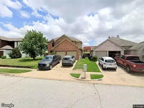 Honeybee, FORT WORTH, TX 76137