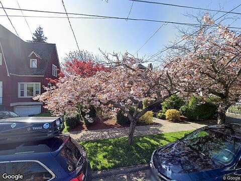 11Th, SEATTLE, WA 98117