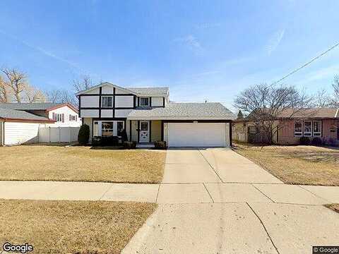 Robert, CUDAHY, WI 53110