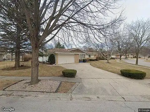 Rochelle, GREENDALE, WI 53129