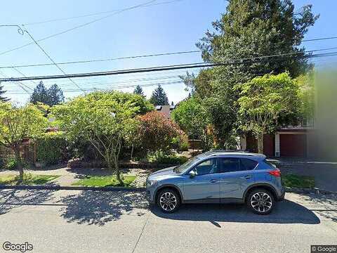 40Th, SEATTLE, WA 98105