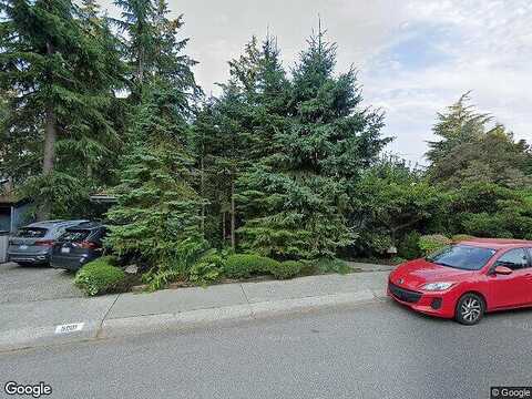 136Th, BELLEVUE, WA 98006
