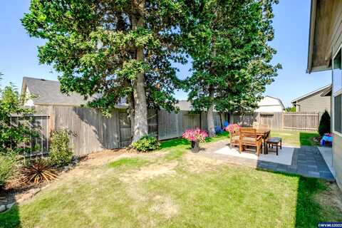 Shannon Pl, Lebanon, OR 97355