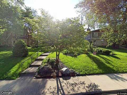 Mount Curve, SAINT PAUL, MN 55105