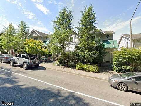 20Th, DES MOINES, WA 98198