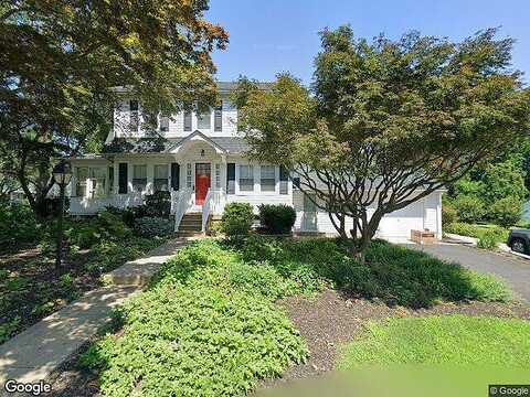 Pleasant, GLENSIDE, PA 19038