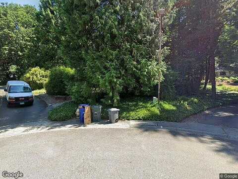 30Th, BELLEVUE, WA 98005
