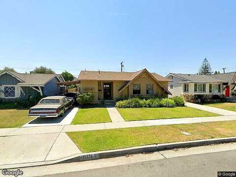214Th, LAKEWOOD, CA 90715