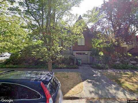 51St, SEATTLE, WA 98105