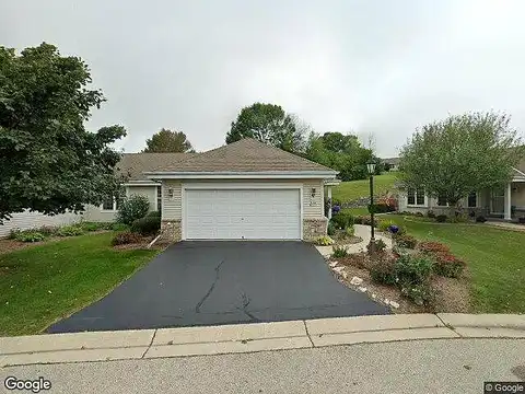 Knollcrest, GERMANTOWN, WI 53022