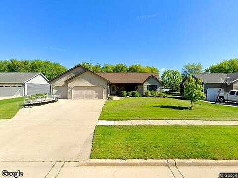 Robin, WAUPUN, WI 53963