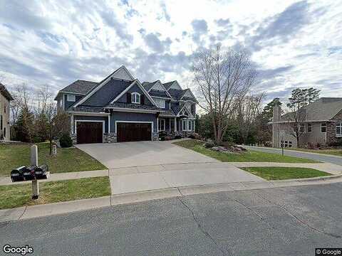 Amberwood, CHANHASSEN, MN 55317