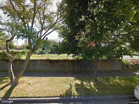 44Th, SEATTLE, WA 98136