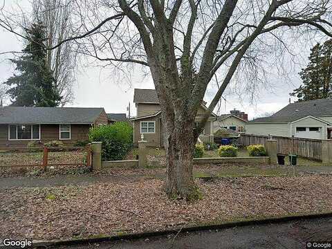 41St, SEATTLE, WA 98136