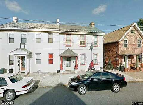 Broad, CHAMBERSBURG, PA 17201