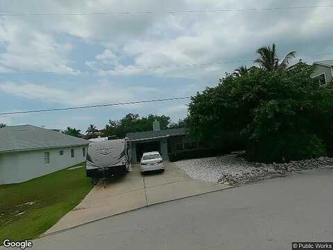 56Th, HOLMES BEACH, FL 34217