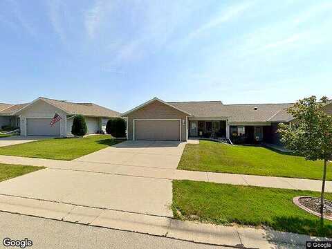 Simon, HARTFORD, WI 53027