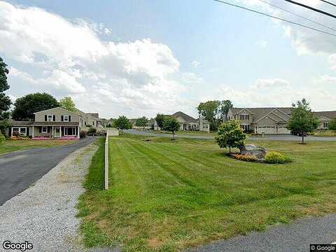 Carmella, MECHANICSBURG, PA 17050
