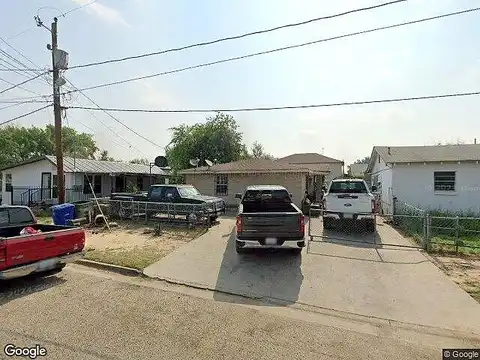 Flores, LAREDO, TX 78041