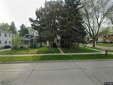 92Nd, MILWAUKEE, WI 53227