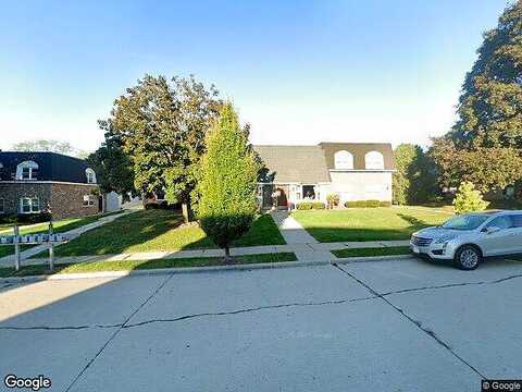 Chateau, GRAFTON, WI 53024