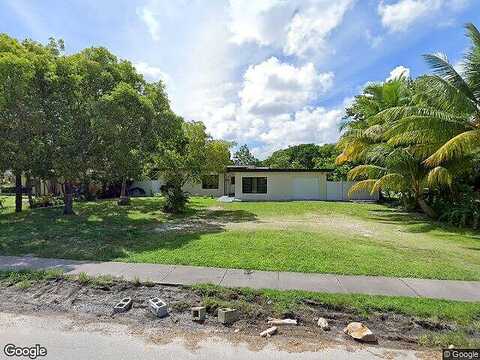 18Th, NORTH MIAMI BEACH, FL 33162