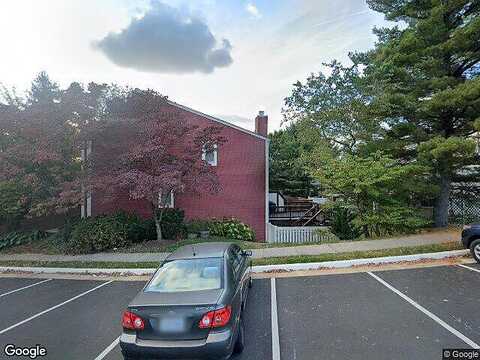 Oaktree, RESTON, VA 20194